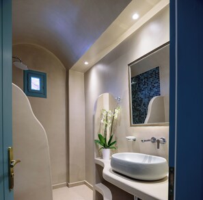Bathroom - Hotel Armonia (Santorini)