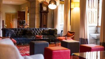 Zona de estar del vestíbulo