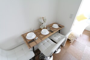 高級寢具、遮光布/窗簾、熨斗/熨衣板、免費無線上網