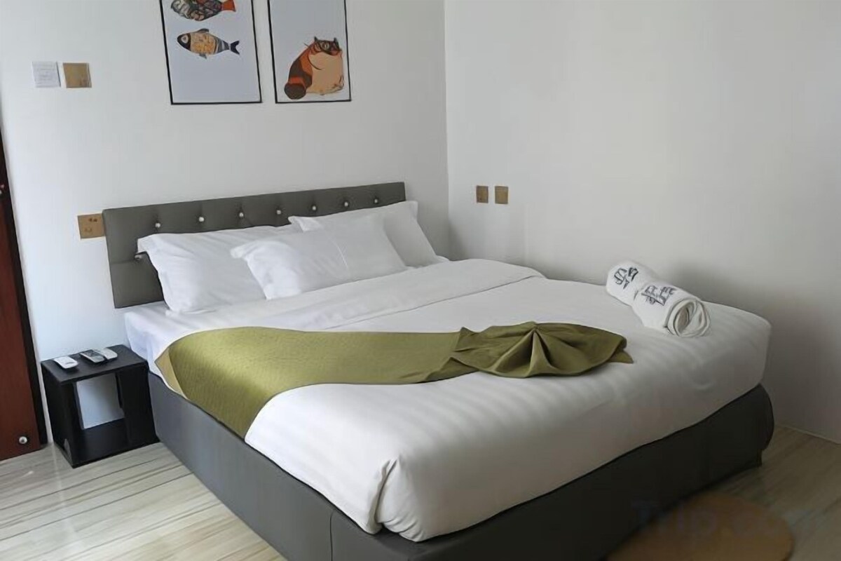 Minibar, bureau, lits bébé (en supplément), Wi-Fi gratuit