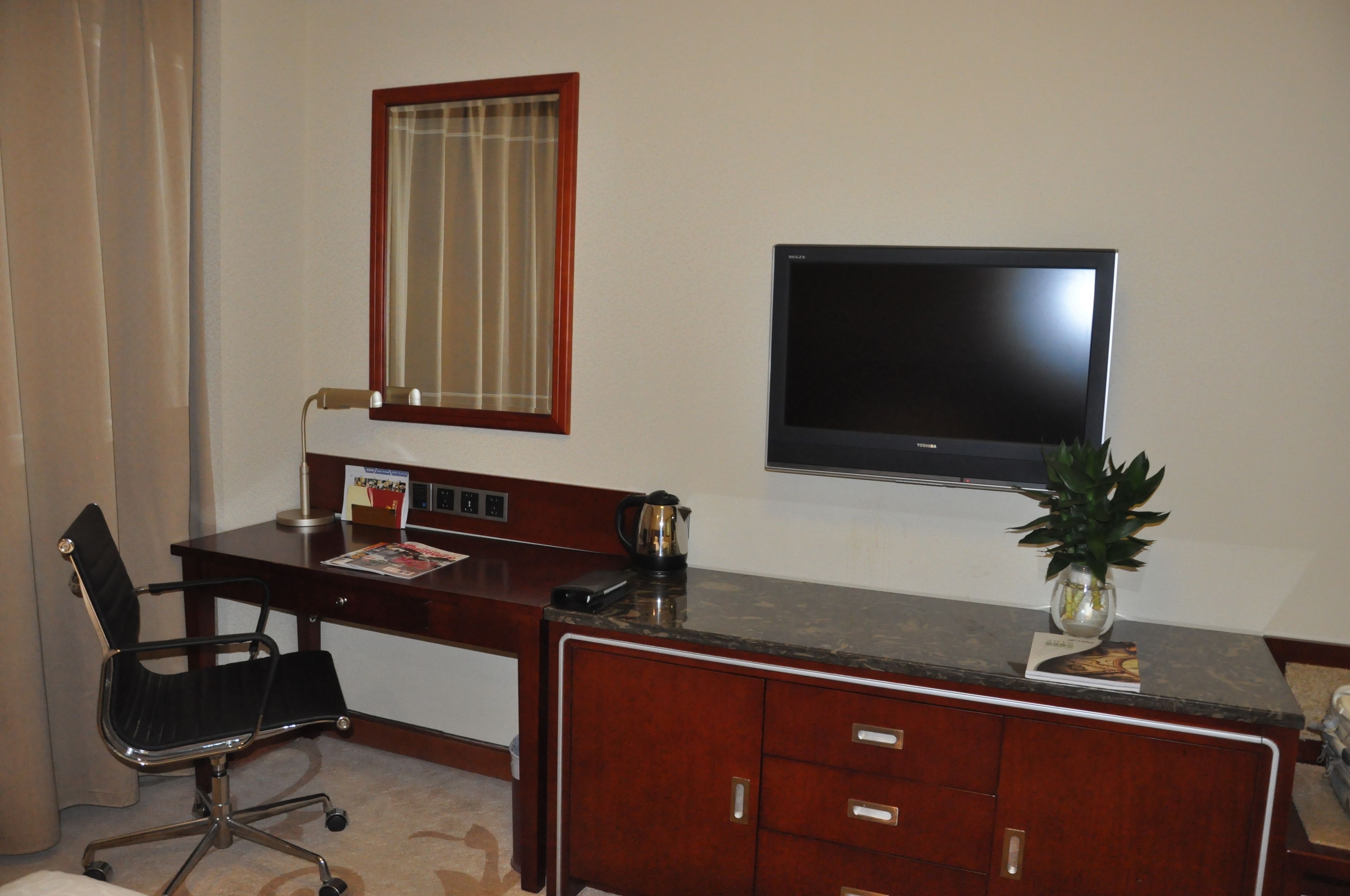 minibar, in-room safe, desk, blackout curtains