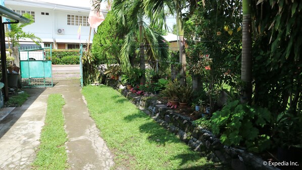 Property grounds - Tabada Homestay (Mambajao)
