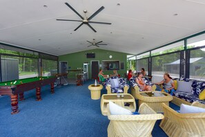 Daily full breakfast for a fee - Daintree Peaks ECO Stays (Diwan)