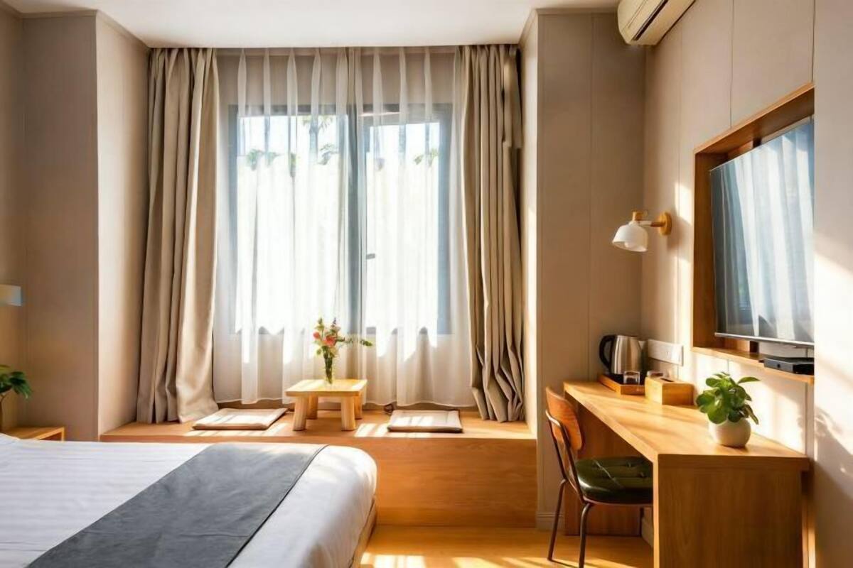 Desk, blackout drapes, free WiFi