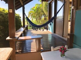 32-inch LED TV with cable channels, TV