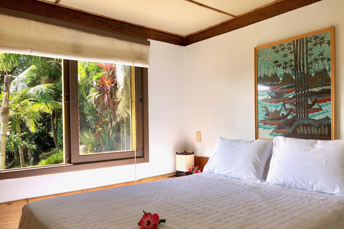 Traditional Duplex, 2 Bedrooms, 2 Bathrooms, Garden View | 1 bedroom, in-room safe, WiFi (free), individually decorated