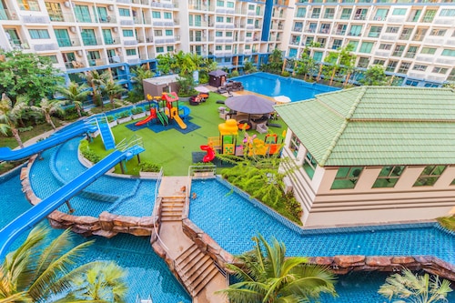 Laguna Beach Resort 2 by PSR ASIA