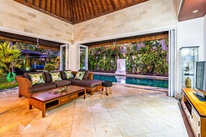 Interior detail - Villa Livo (Denpasar)