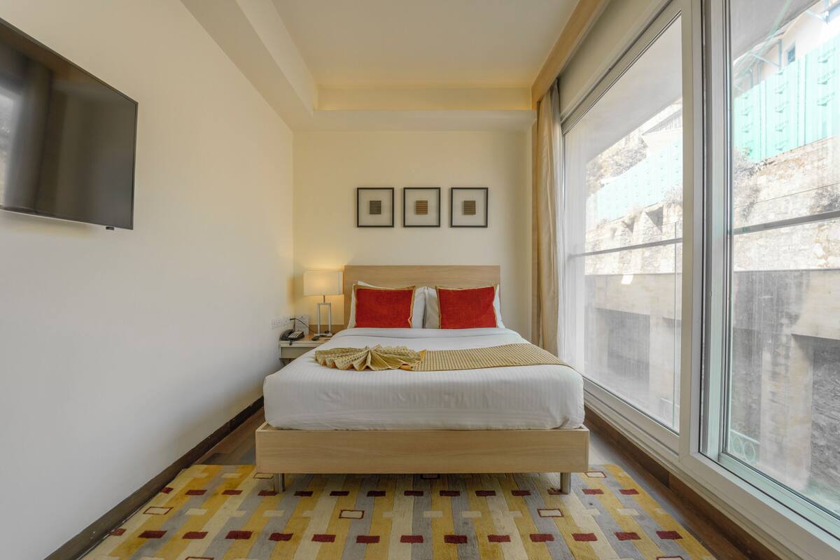 Standard Double Room, 1 Queen Bed
