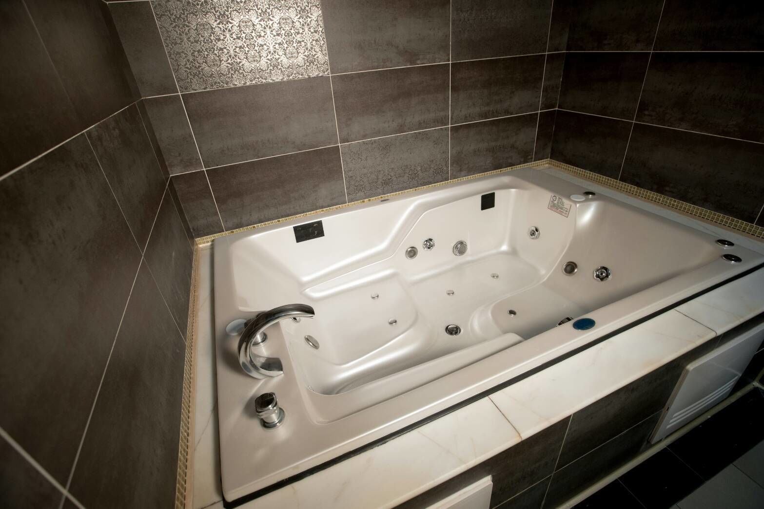 family twin room, 1 bedroom, jetted tub (with karaoke) | jetted bathtub