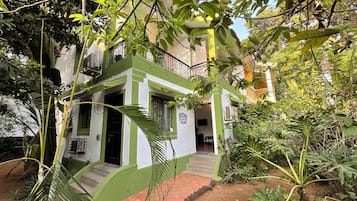 Biệt thự dành cho gia đình, 2 phòng ngủ, quang cảnh hồ bơi | Sơ đồ bố cục