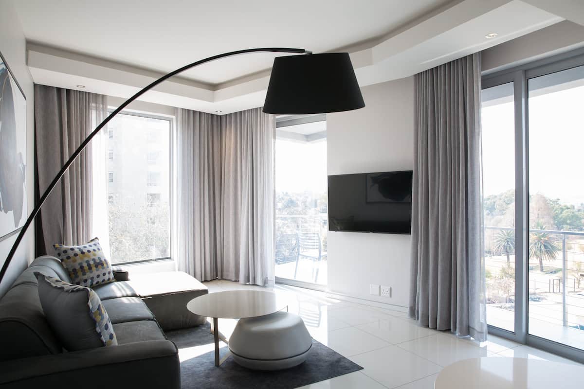 Apartment, 2 Bedrooms | Premium bedding, in-room safe, desk, blackout drapes