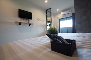 Deluxe Room with Balcony | สิ่งอำนวยความสะดวกในห้องพัก
