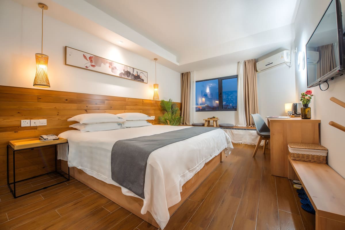 Desk, blackout curtains, iron/ironing board, free WiFi