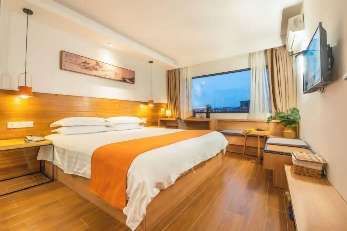 Desk, blackout curtains, iron/ironing board, free WiFi