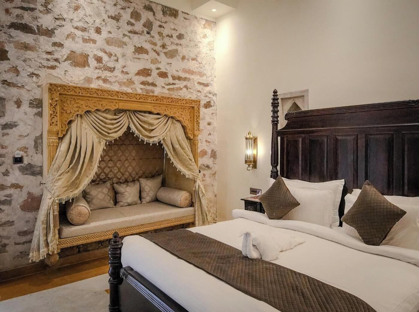 Heritage Club | Premium bedding, desk, soundproofing, individually decorated