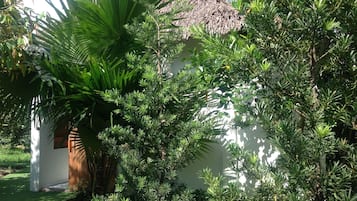 Bungalow Economy, 1 giường đôi, quang cảnh vườn | 1 phòng ngủ, bộ trải giường bằng vải cotton Ai Cập