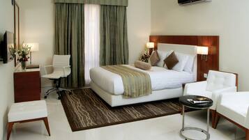 Caja fuerte, escritorio, cunas gratuitas y wifi gratis