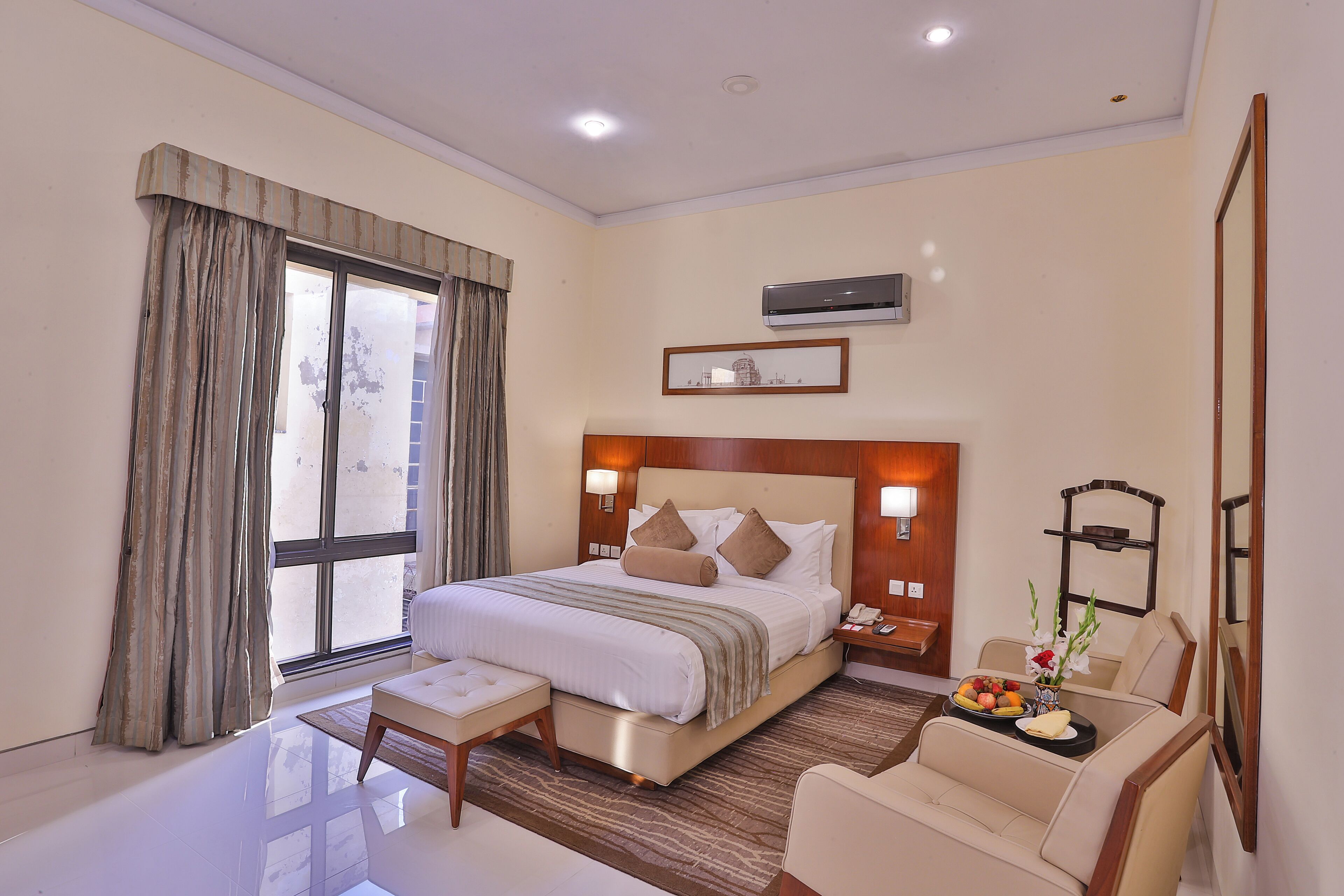 Coffres-forts dans les chambres, bureau, lits bébé (gratuits)