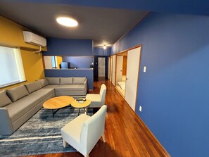 Rom i japansk stil, 3 soverom, ikke-røyk (Japanese Western Style, 60m2 for 4~6 ) | Skrivebord, skrivebord for bærbar PC, lydisolert og wi-fi (inkludert)