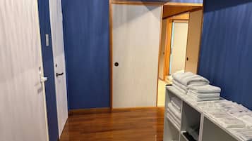 Japanese-Western style room, 60 sqm, double bed, Non Smoking | Desk, laptop workspace, soundproofing, free WiFi