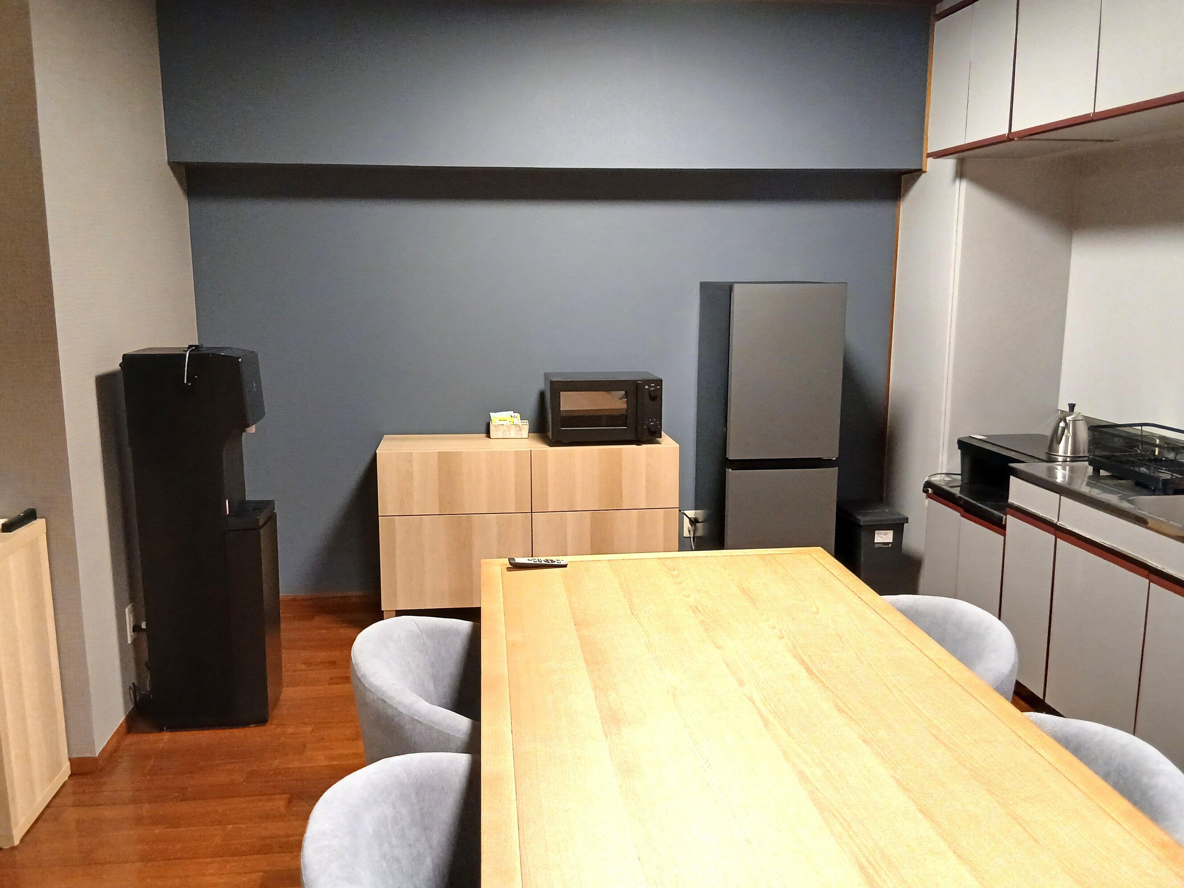 Kamar Tradisional, Bebas Asap Rokok, dapur | Dapur pribadi | Lemari es, microwave (berdasarkan permintaan), dan ketel listrik