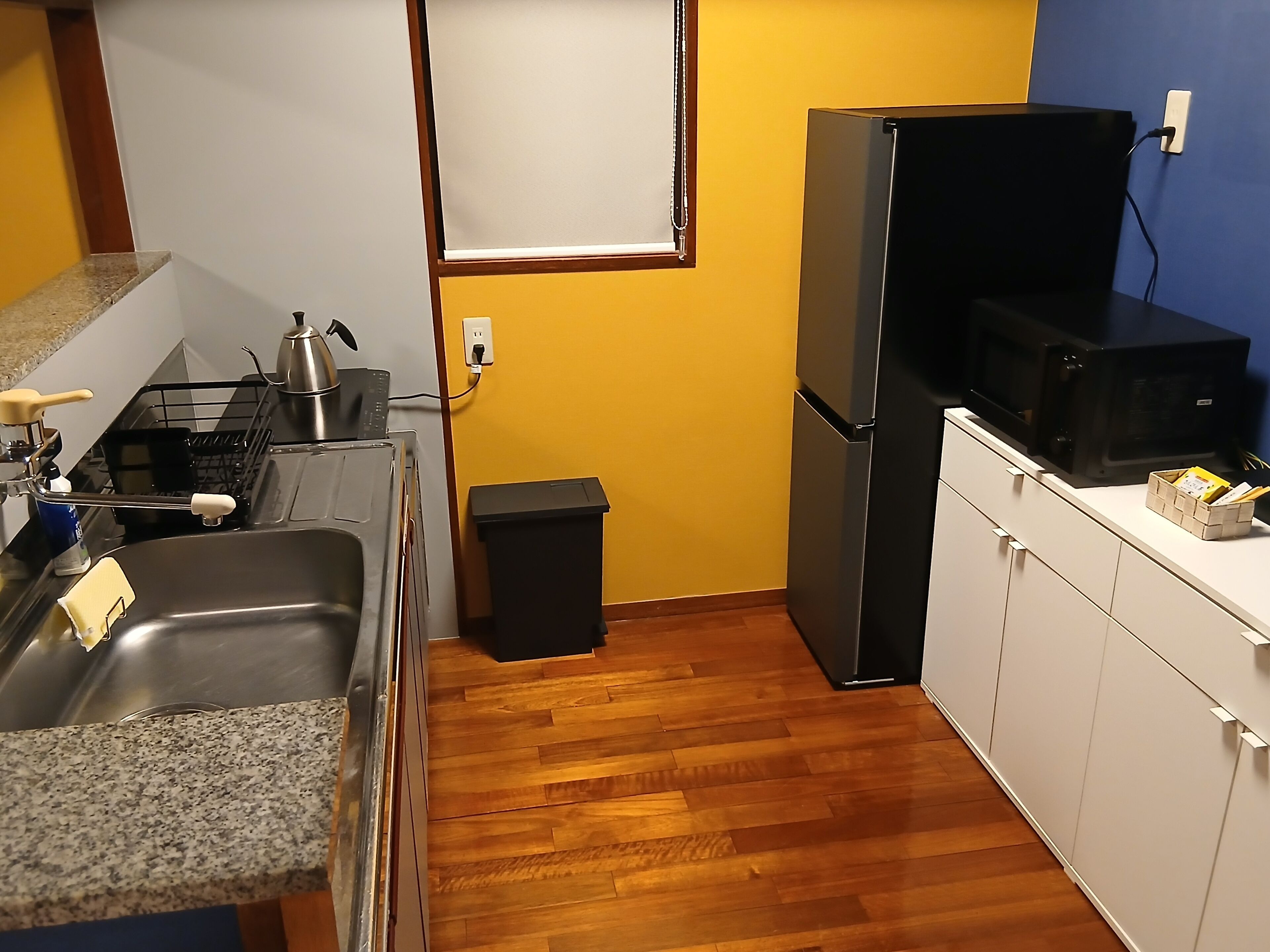 Japanese-Western style room, 60 sqm, double bed, Non Smoking | Private kitchen | Fridge, microwave, electric kettle