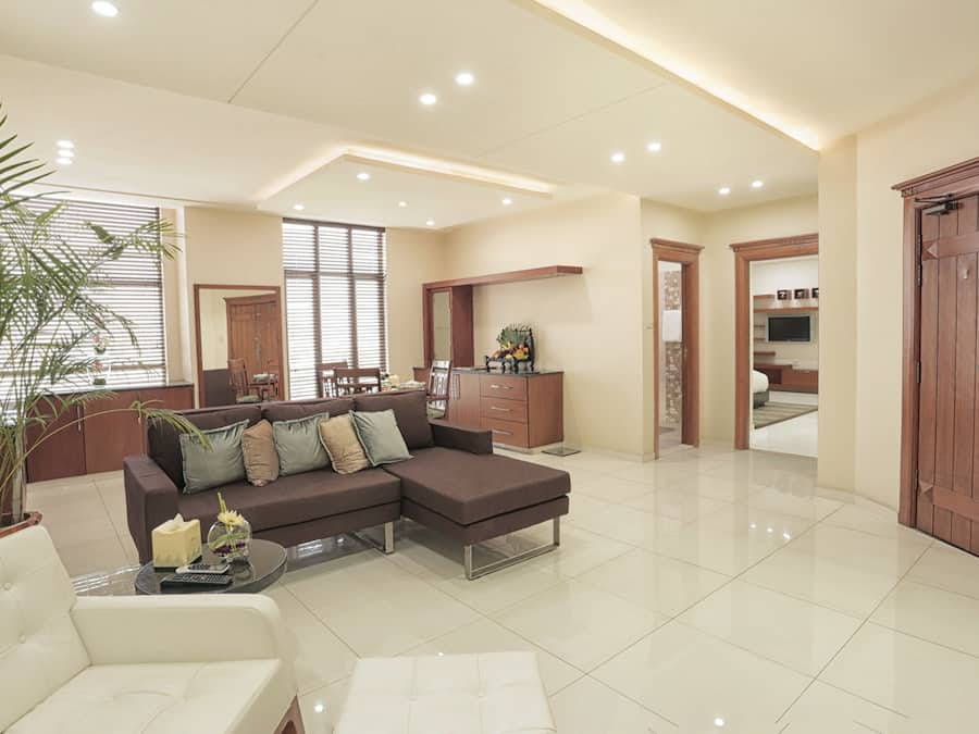 Suíte luxo | Área de estar | TV de tela plana, lareira