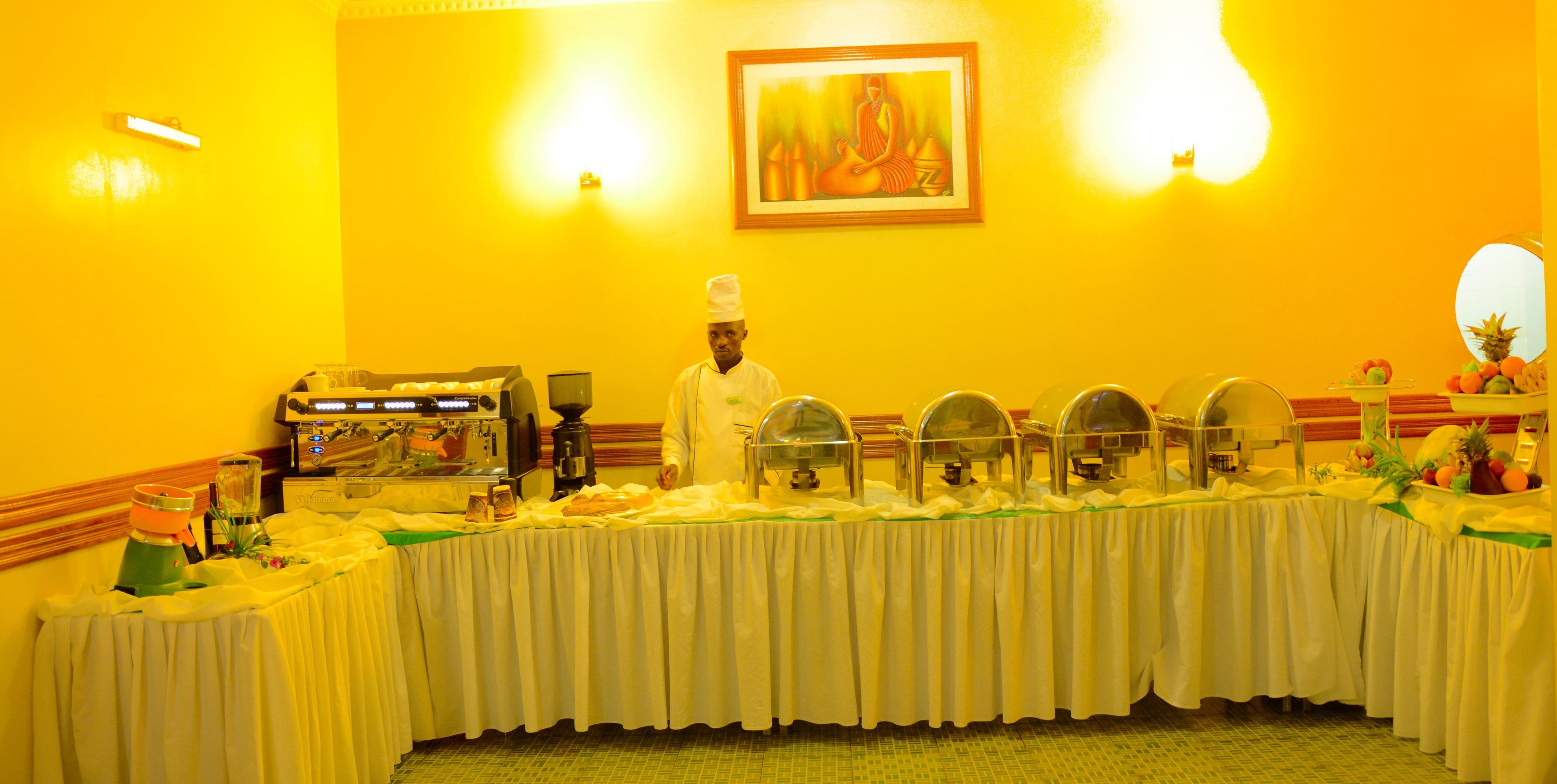 包含每日自助早餐