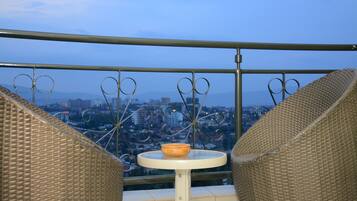 Chambre Triple Standard, vue ville | Vue sur la ville