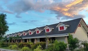 迷你吧贈品、遮光窗簾/窗簾、免費 Wi-Fi