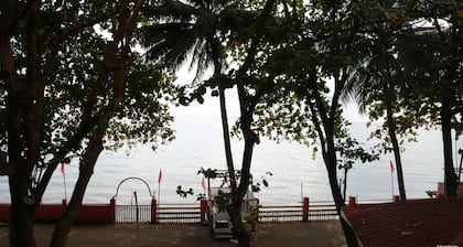 Coral Dive Resort