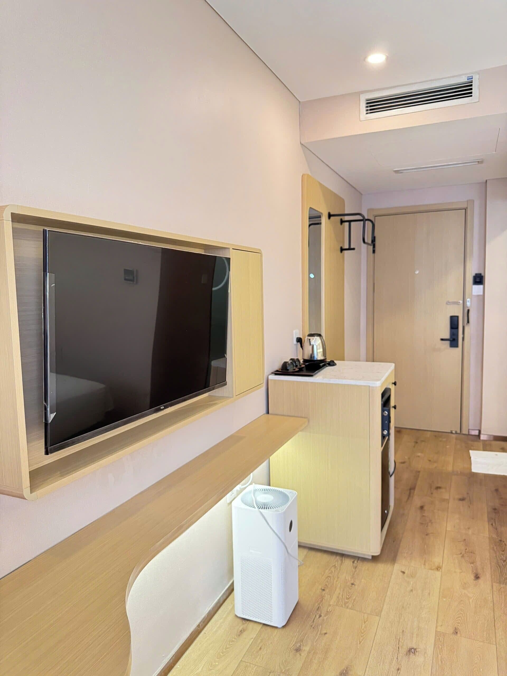 Basic Single Room (No Window) | Premium bedding, minibar, individually furnished, laptop workspace