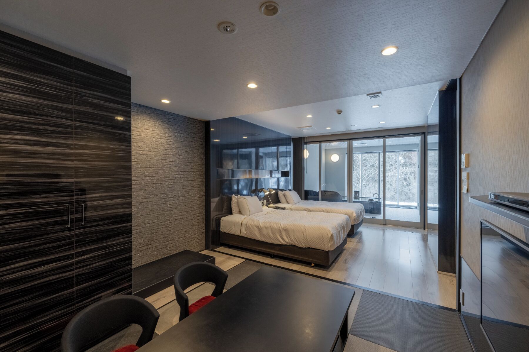 传统套房 (Japanese Modern, Large Twin) | 迷你吧（备有免费物品）、客房内保险箱、办公桌、免费 WiFi