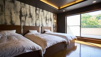 Habitación cuádruple (GOJO) | 1 habitación, escritorio y wifi gratis
