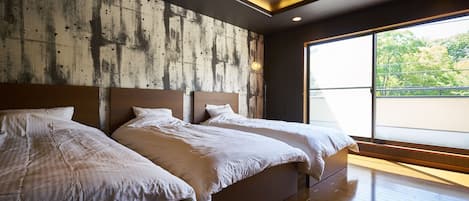 Quadruple Room, GOJO | 1 bedroom, desk, free WiFi