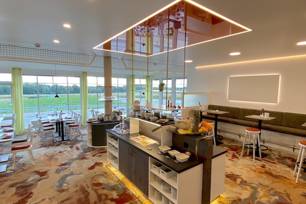Daily buffet breakfast (EUR 9.50 per person)