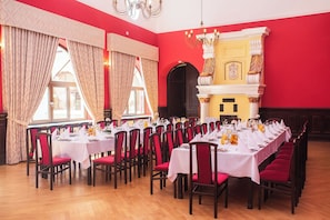 Business centre - Palac Krobielowice (Katy Wroclawskie)