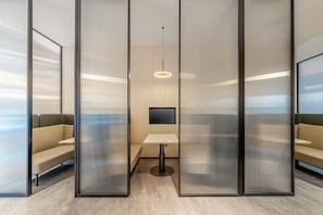 Meeting facility - Holiday Inn Express Yiwu International Trade City by IHG (Jinhua)
