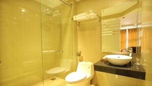 Executive Double Room - Golden Summer Hotel (Nha Trang)