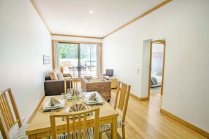 Family Apartment, 1 Bedroom, Garden View | Garden view