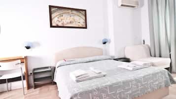 In-room safe, desk, iron/ironing board