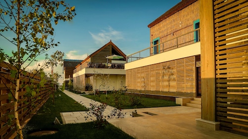 Delta Boutique & Carmen Silva Resort