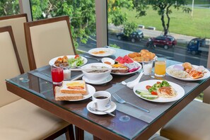 Petit déjeuner buffet