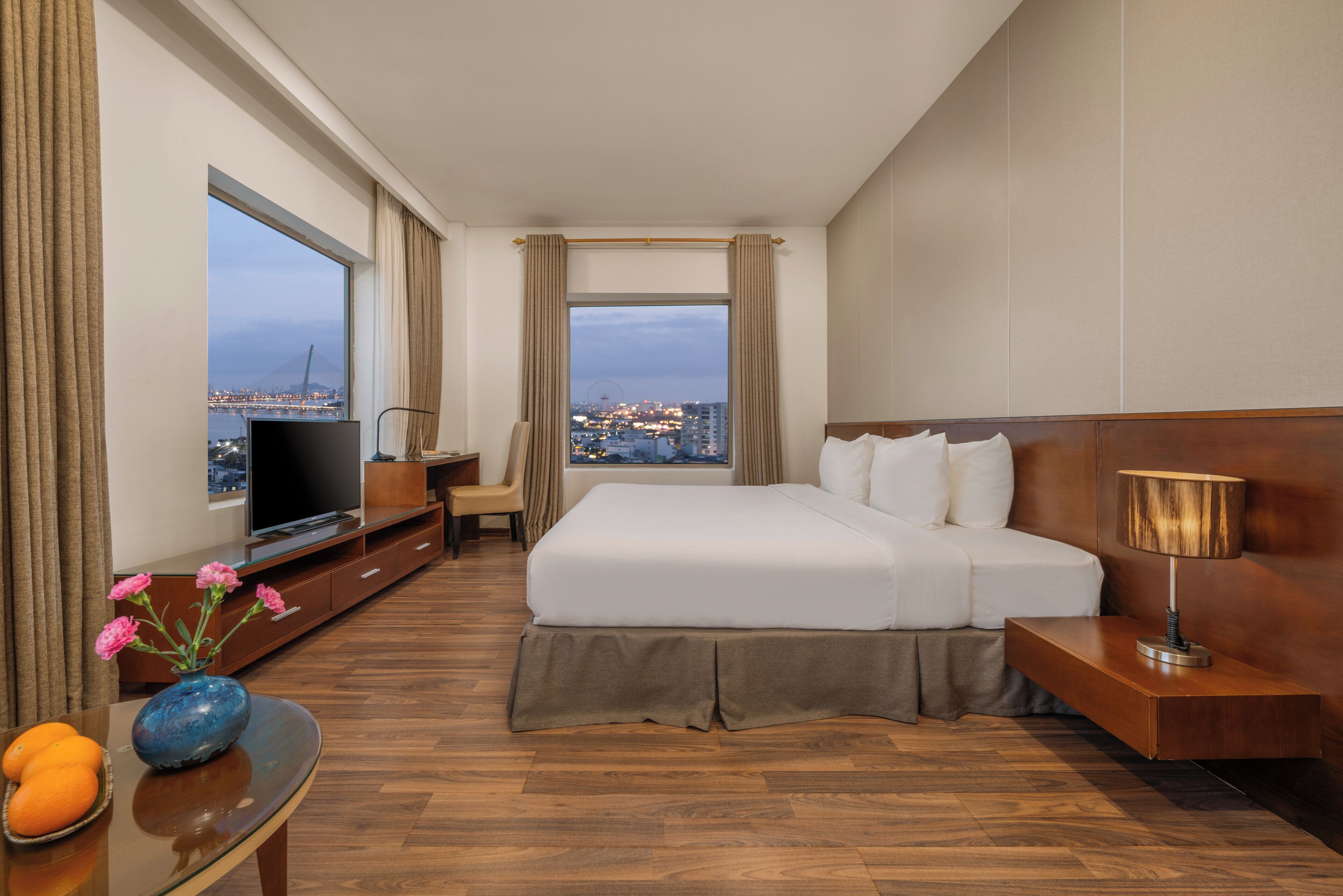 junior suite | premium bedding, memory-foam beds, minibar, in-room safe