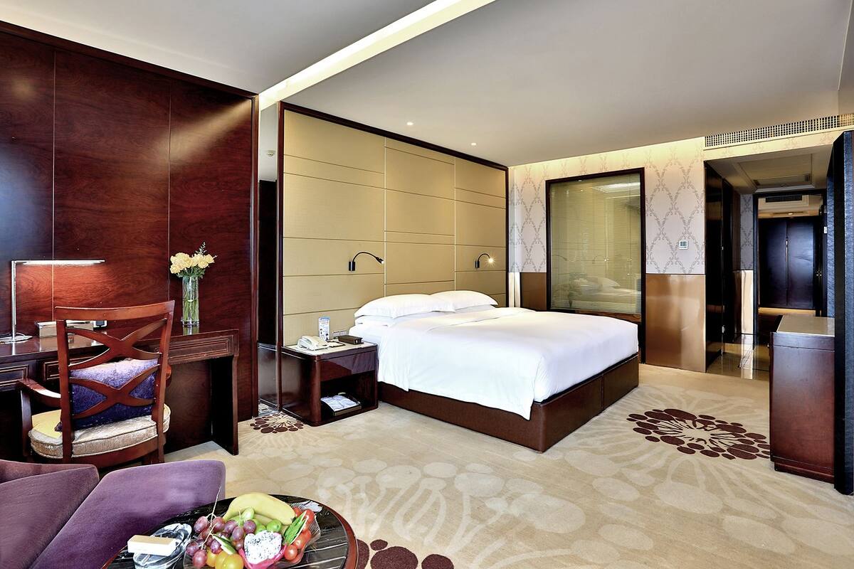 Couette en duvet d'oie, minibar, coffres-forts dans les chambres, bureau