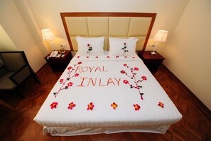 Superior Room | Minibar, in-room safe, desk, free WiFi - Royal Inlay Hotel (Nyaungshwe)