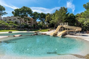 2 outdoor pools, pool umbrellas, sun loungers