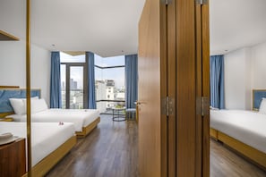 Habitació familiar, habitacions connectades | Roba de llit d'alta qualitat i matalassos amb encoixinament addicional