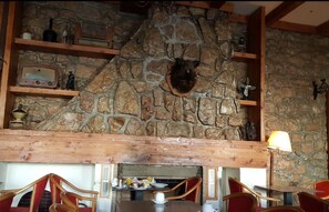 Lunch and dinner served, local and international cuisine - Grand Hôtel Spa Ifrane (Ifrane)